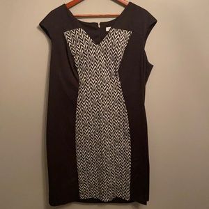 Dress Barn Zig Zag Panel Dress Size 18